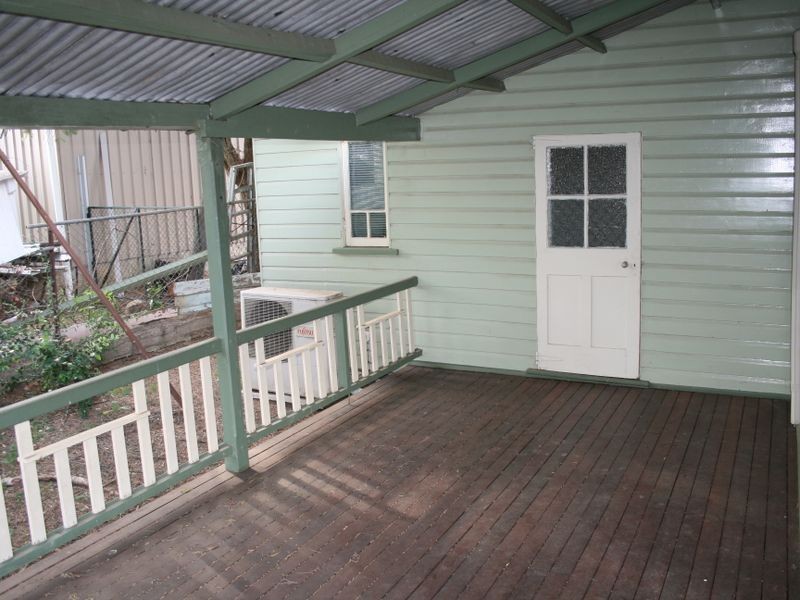 11 Coe Street, Warwick QLD 4370