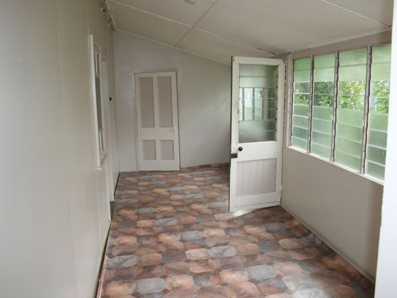 11 Coe Street, Warwick QLD 4370