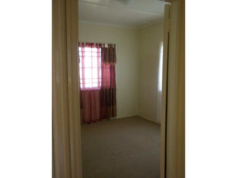 30 Glen Road, Warwick QLD 4370