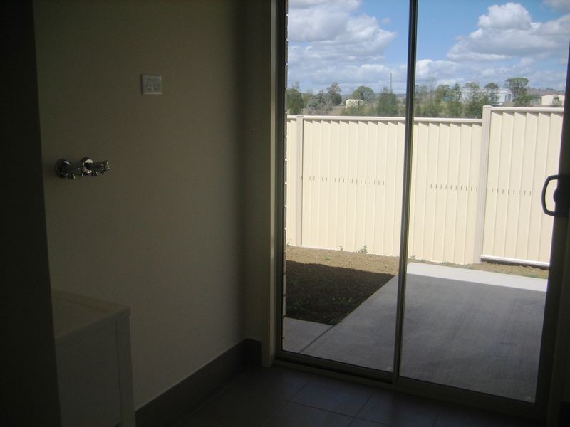 Unit 1 – 3 Coulsell Street,, Warwick QLD 4370