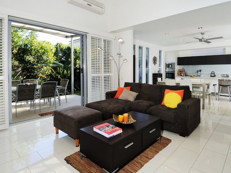 13 Rennie Street, Indooroopilly QLD 4068