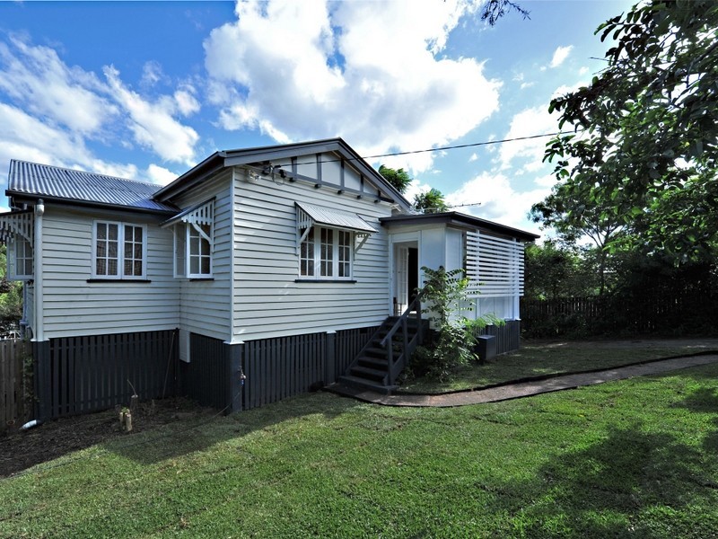 62 Finney Road, Indooroopilly QLD 4068