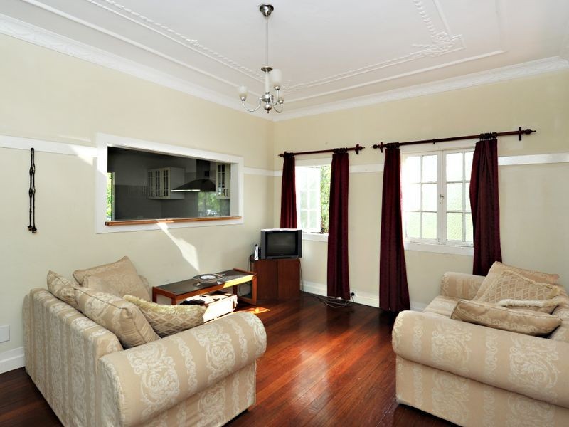 62 Finney Road, Indooroopilly QLD 4068