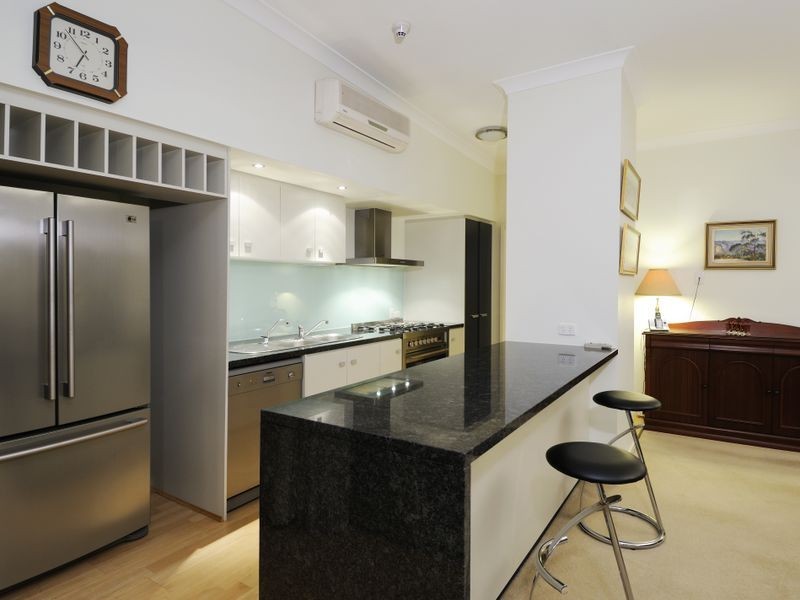 42/8 Belgrave Road, Indooroopilly QLD 4068