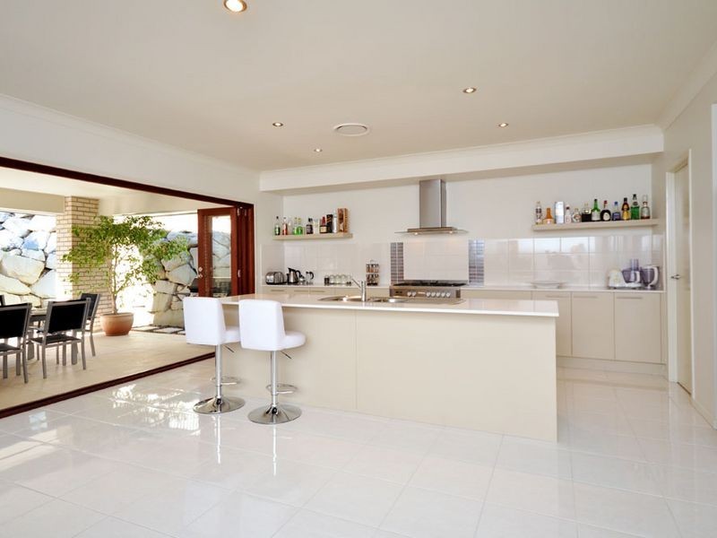 25 Hillside Terrace, St Lucia QLD 4067