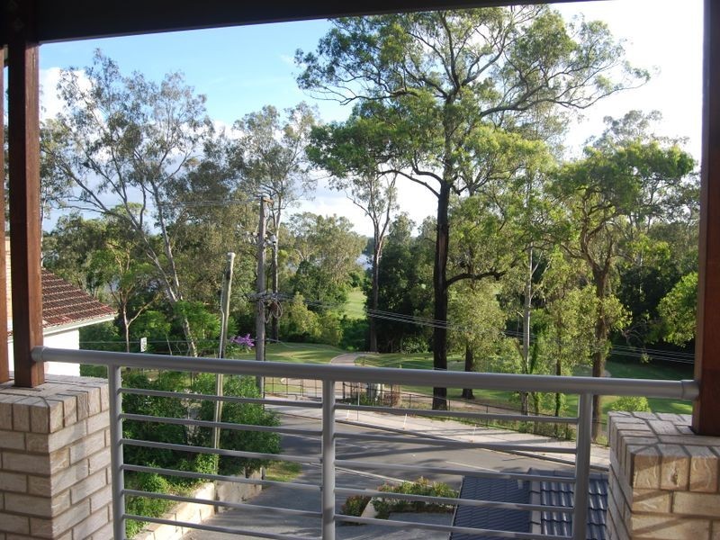 25 Hillside Terrace, St Lucia QLD 4067