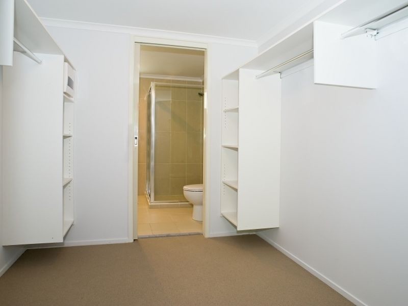 57/29 Alpha Street, Toowong QLD 4066
