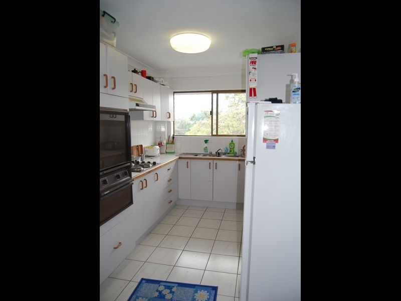 4/50 York Street, Indooroopilly QLD 4068