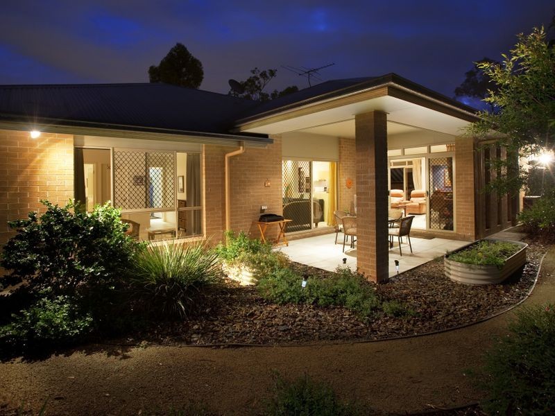 20 Jacksonia Drive, Seventeen Mile Rocks QLD 4073