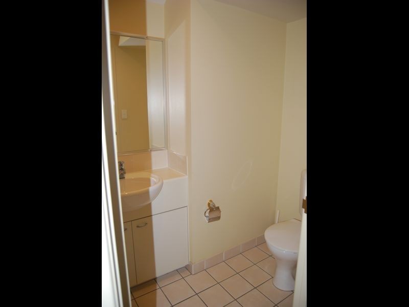 19/47 Newcomen Street, Indooroopilly QLD 4068