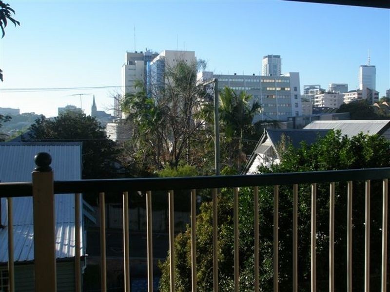 33 Parish Street, Spring Hill QLD 4000