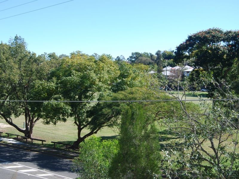 3/74 Dengate Lane, St Lucia QLD 4067