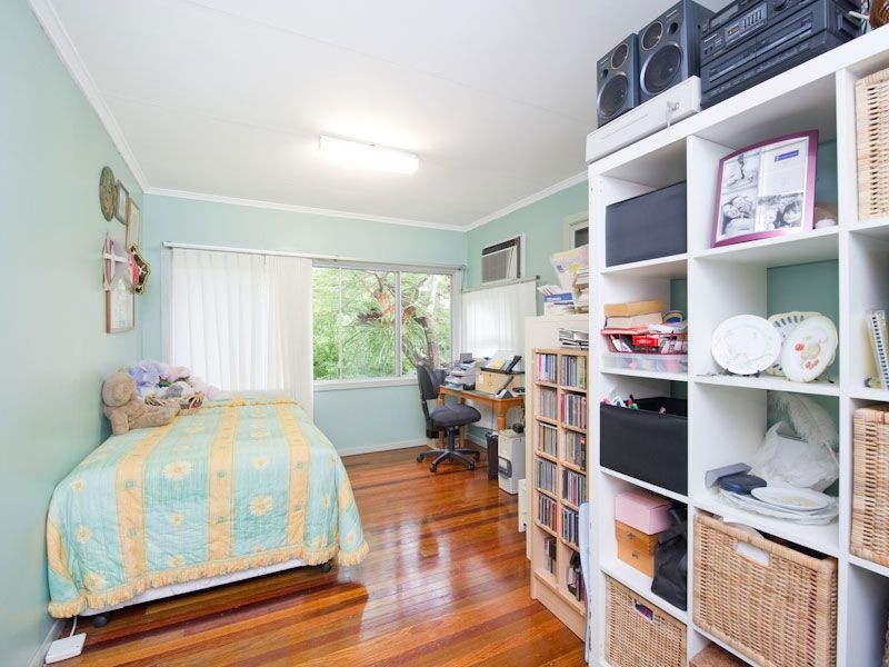 43 Coverdale Street, Indooroopilly QLD 4068