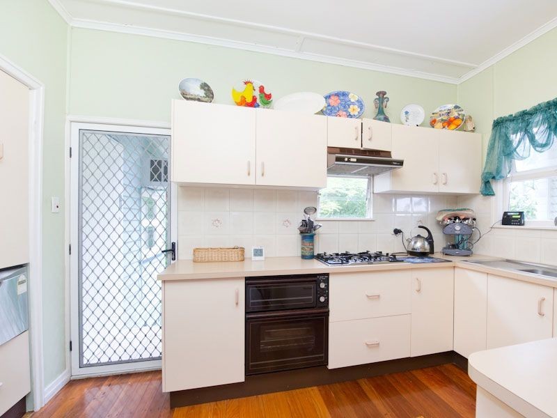 43 Coverdale Street, Indooroopilly QLD 4068