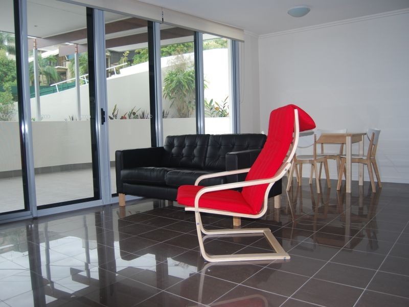 6/74 Dengate Lane, St Lucia QLD 4067