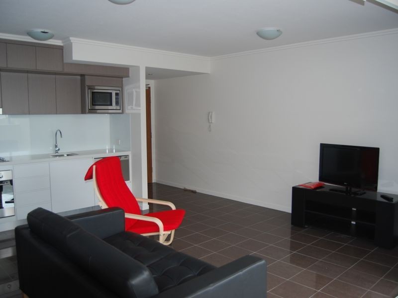 6/74 Dengate Lane, St Lucia QLD 4067