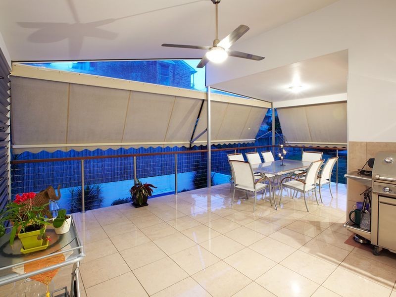 83 Oxford Terrace, Taringa QLD 4068