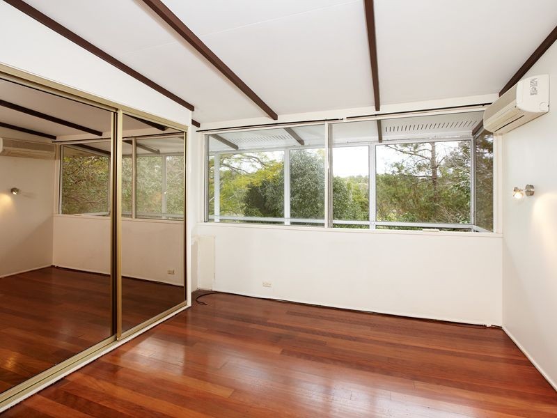 11 Elmira Street, Indooroopilly QLD 4068