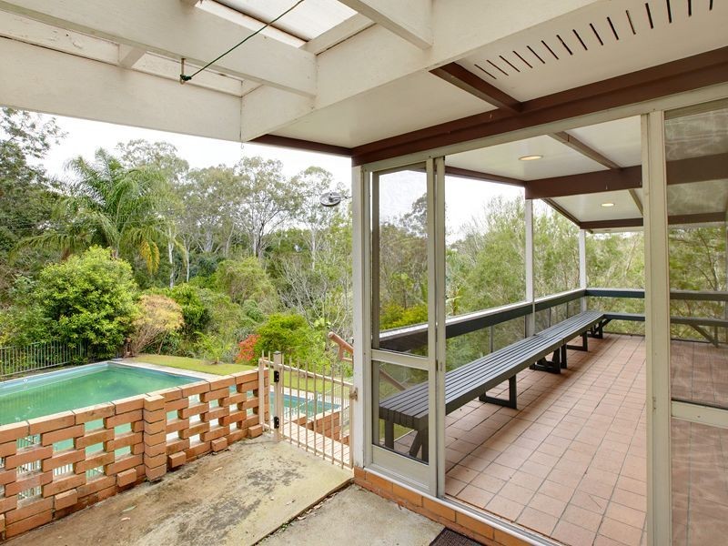 11 Elmira Street, Indooroopilly QLD 4068