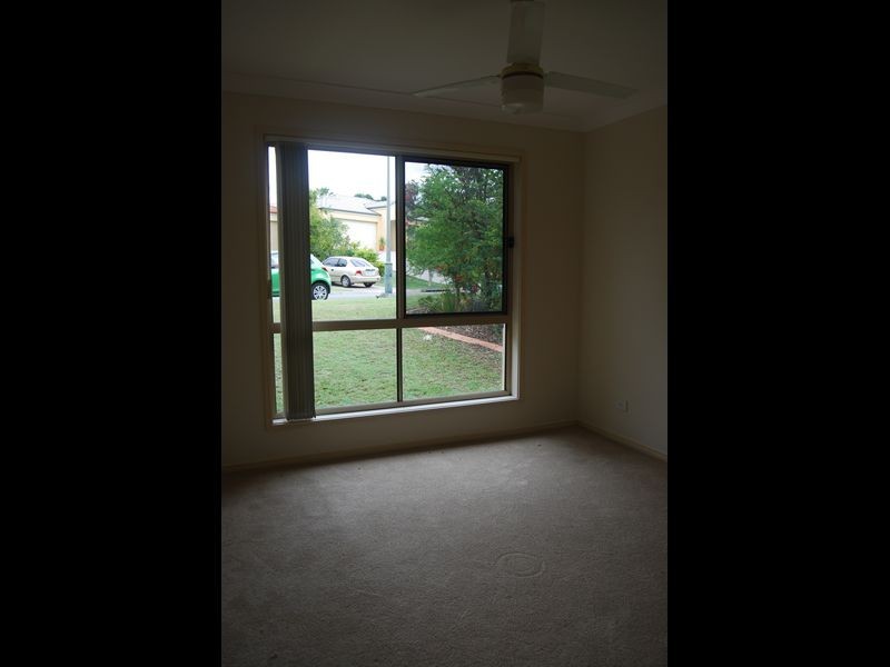 30 Homebush Crescent, Sinnamon Park QLD 4073