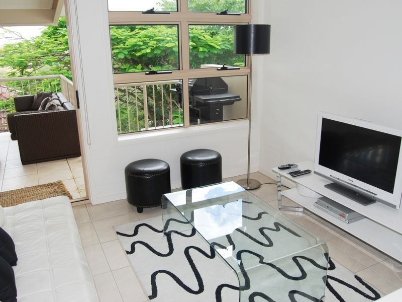 8/76 Durham Street, St Lucia QLD 4067