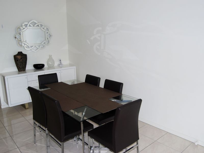 8/76 Durham Street, St Lucia QLD 4067