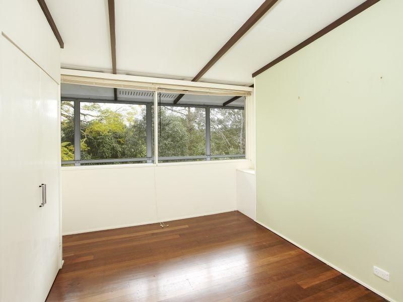 11 Elmira Street, Indooroopilly QLD 4068