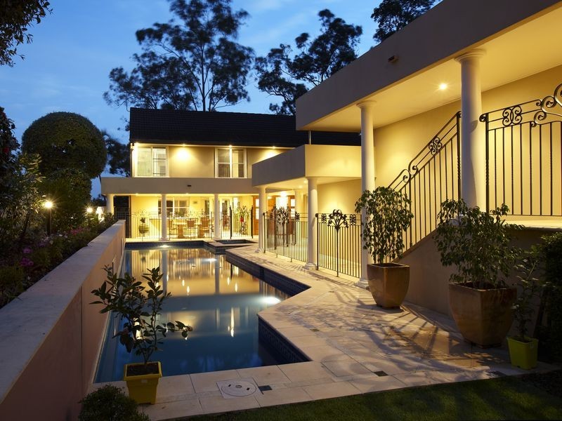181 Hawken Drive, St Lucia QLD 4067