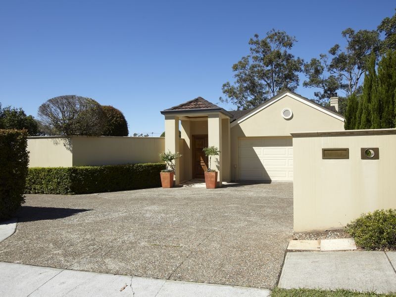 181 Hawken Drive, St Lucia QLD 4067