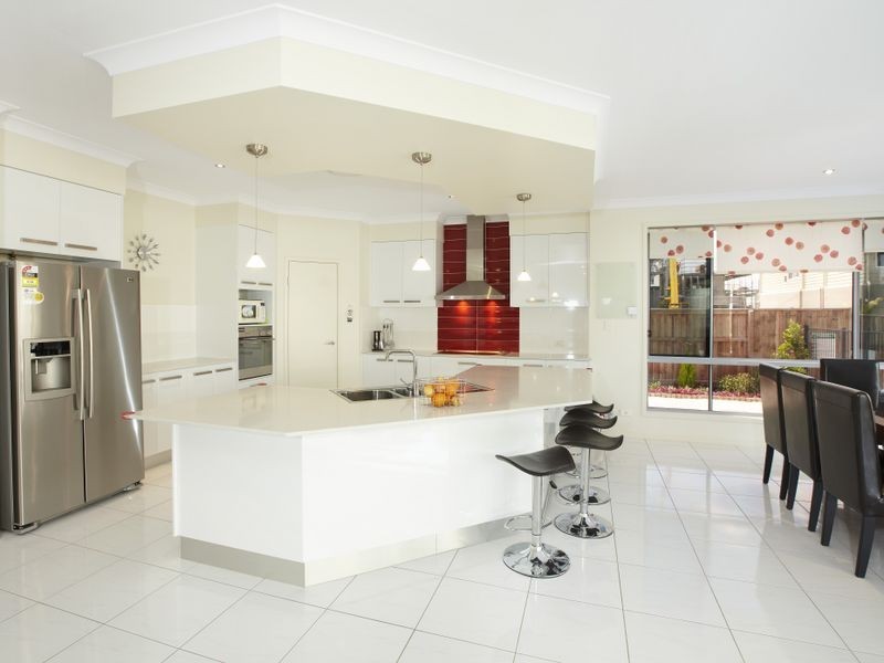 Sinnamon Park QLD 4073