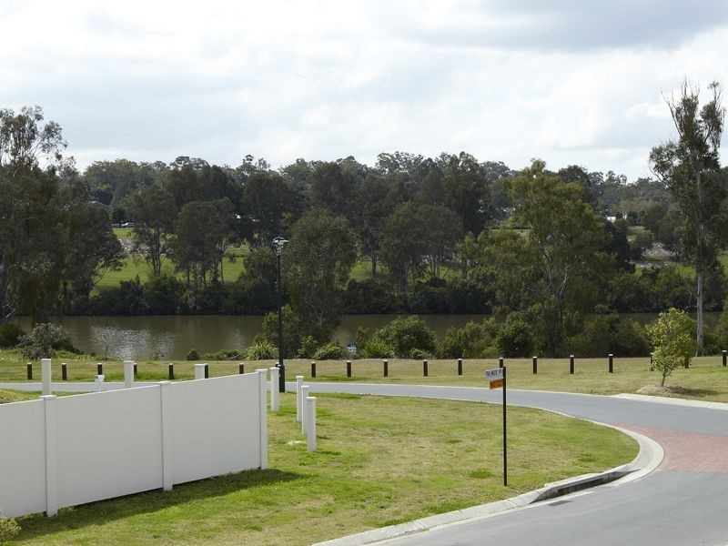 Sinnamon Park QLD 4073