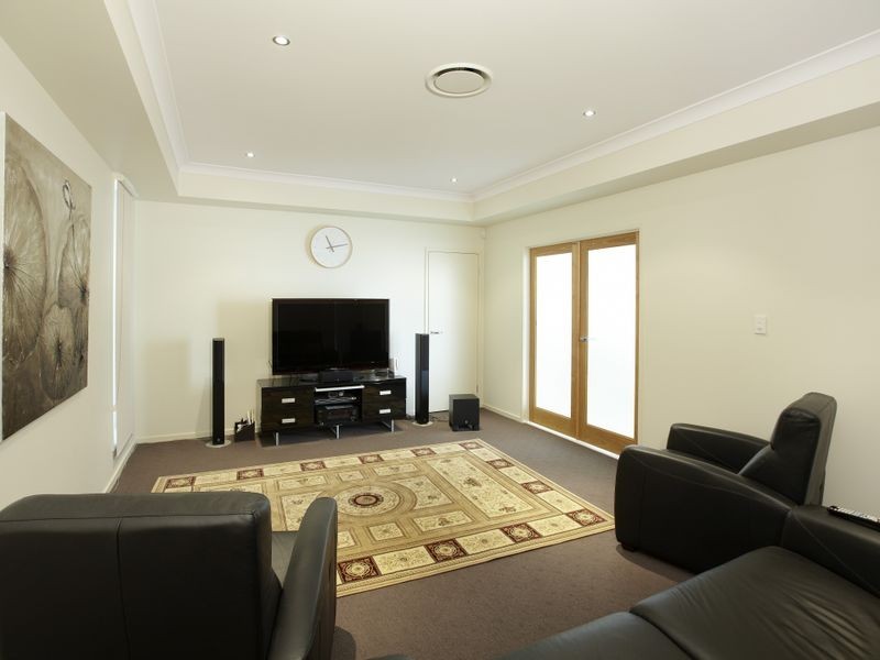 Sinnamon Park QLD 4073