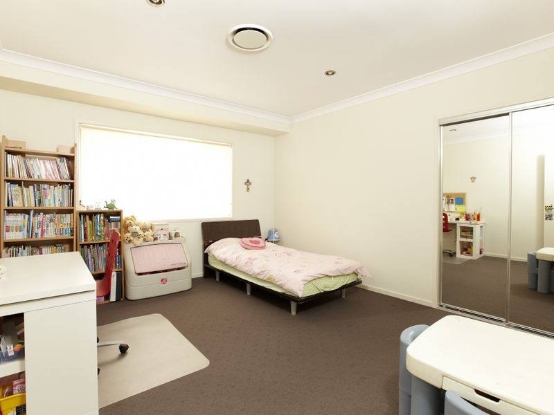 Sinnamon Park QLD 4073