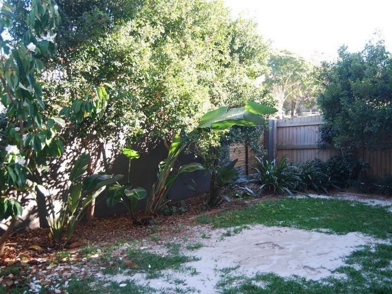 2/52 Miskin Street, Toowong QLD 4066