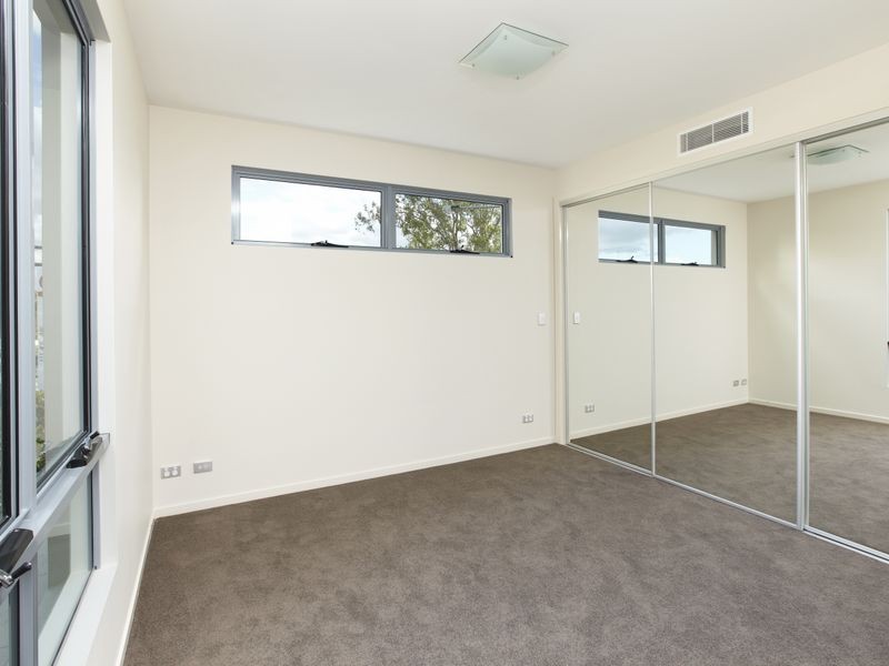 2/6 Stanley Terrace, Taringa QLD 4068