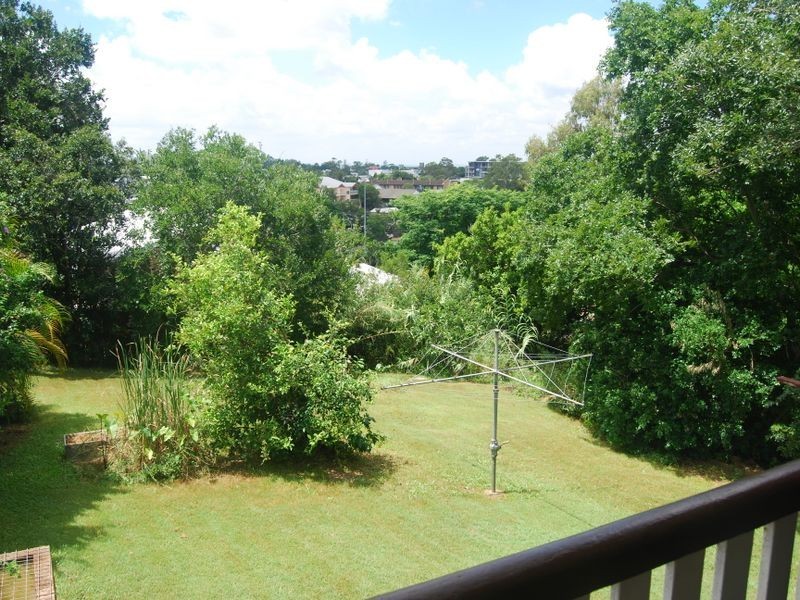 86 Manchester Terrace, Indooroopilly QLD 4068