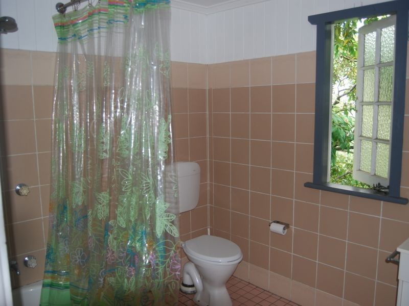 86 Manchester Terrace, Indooroopilly QLD 4068