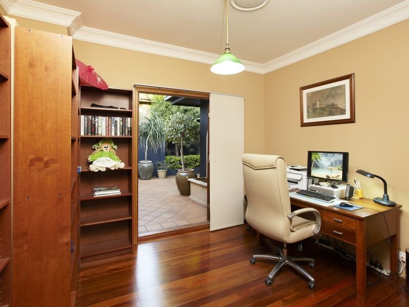 21 Dagmar Street, Holland Park West QLD 4121