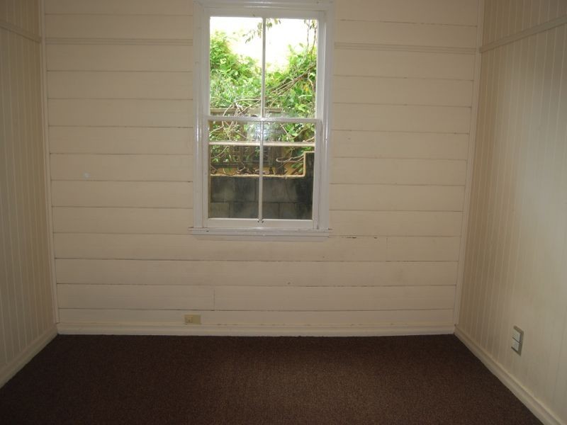 25 Walsh Street, Milton QLD 4064