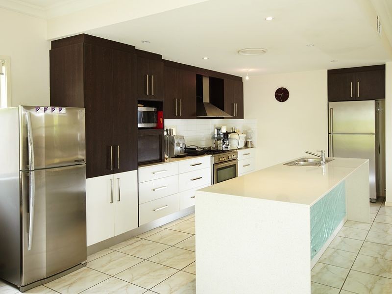 66 Lorward Avenue, Bardon QLD 4065