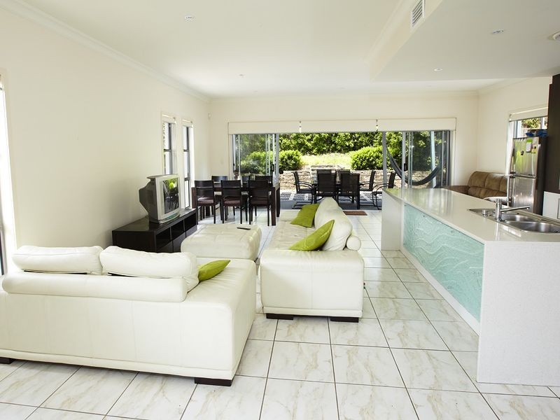 66 Lorward Avenue, Bardon QLD 4065