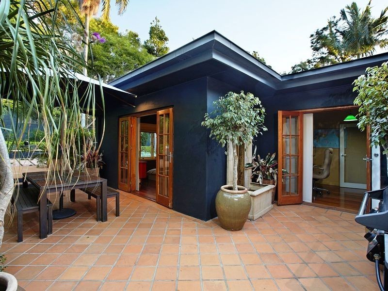 21 Dagmar Street, Holland Park West QLD 4121