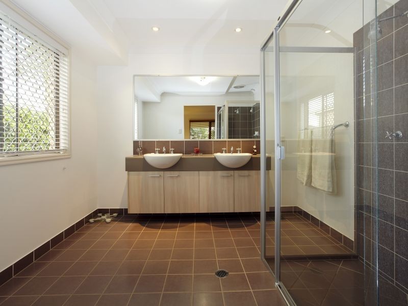 35 Glenwood Place, Moggill QLD 4070