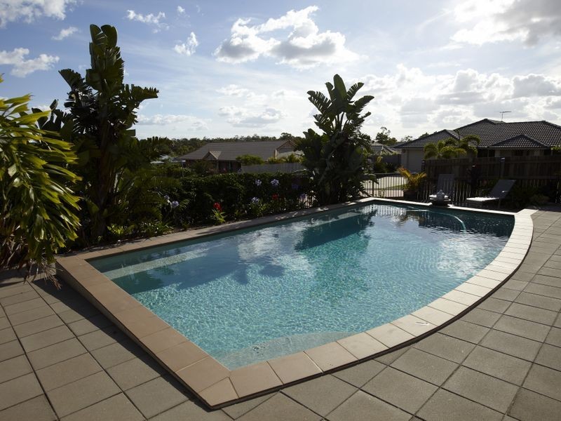 35 Glenwood Place, Moggill QLD 4070
