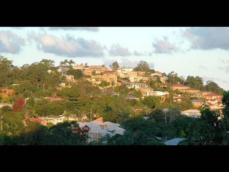 22 Barton Street, Holland Park West QLD 4121