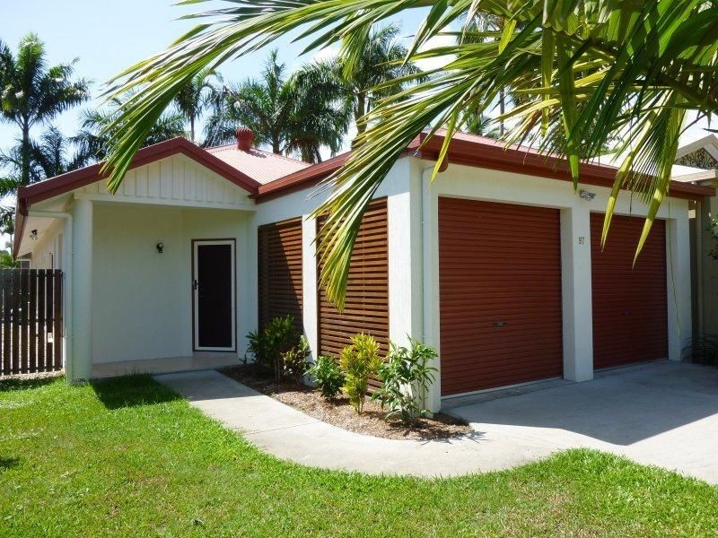 97 Cedar Road, Palm Cove QLD 4879