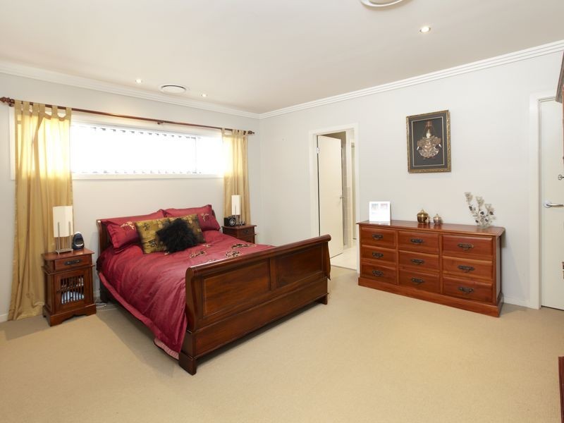 Sinnamon Park QLD 4073