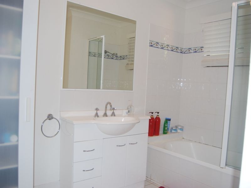 4/63 Coonan Street, Indooroopilly QLD 4068