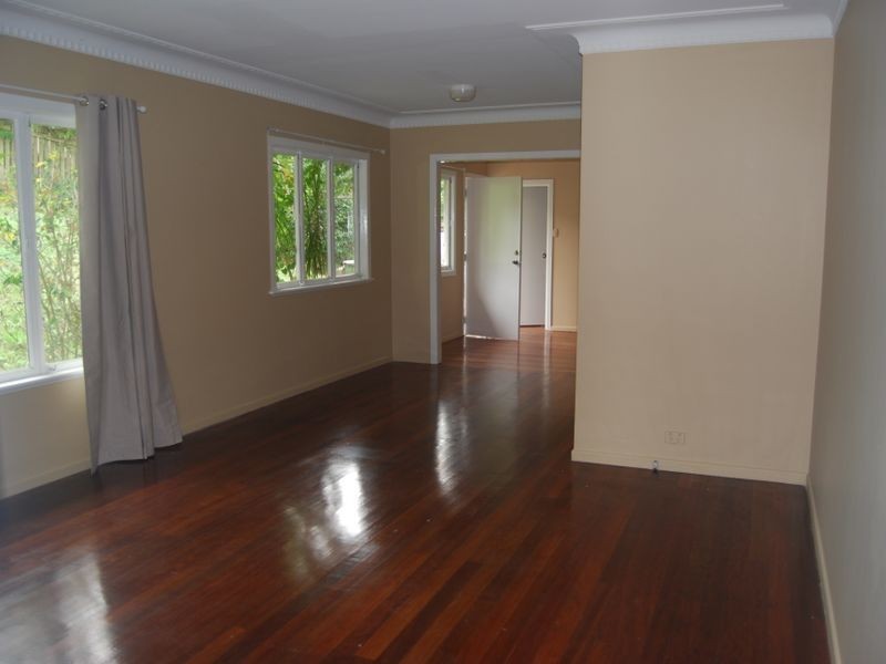 45 Burbong Street, Chapel Hill QLD 4069