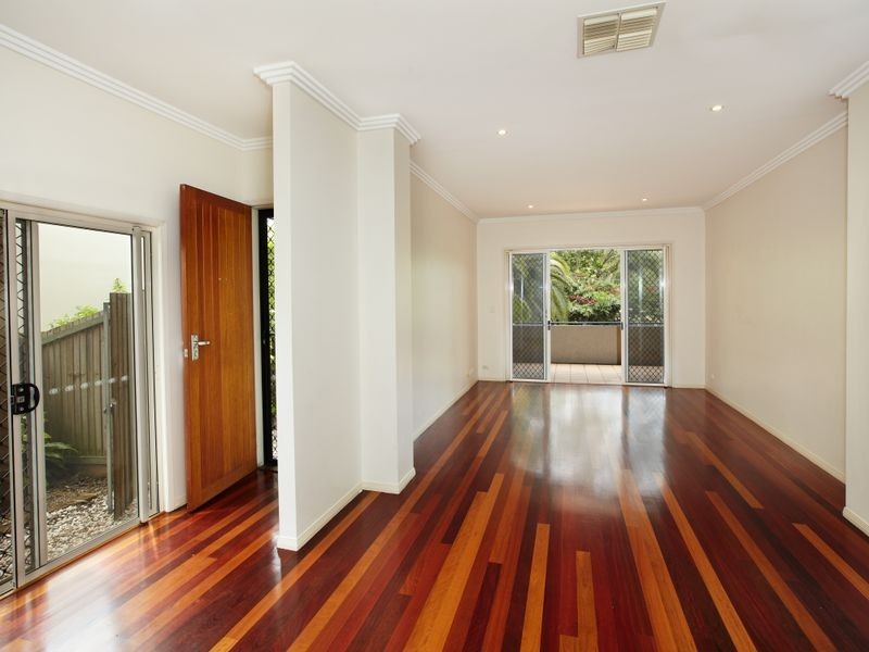 3/11 Indooroopilly Road, Taringa QLD 4068